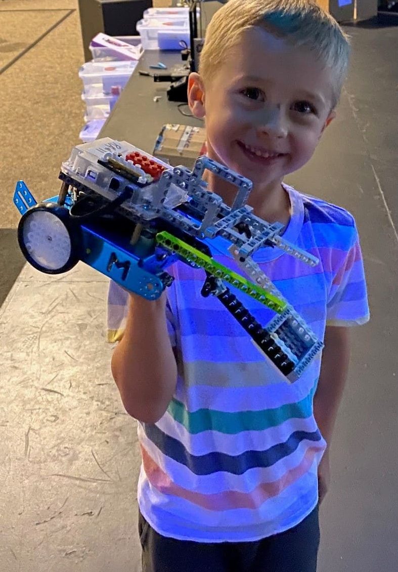 Read more about the article Jr. LEGO® Robot Building and Programming for ages 5 to 8 | Afternoon | Powell East Community Room