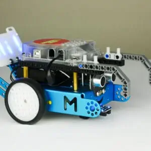 Robot Academy Arduino LEGO® Robot with LED Panel