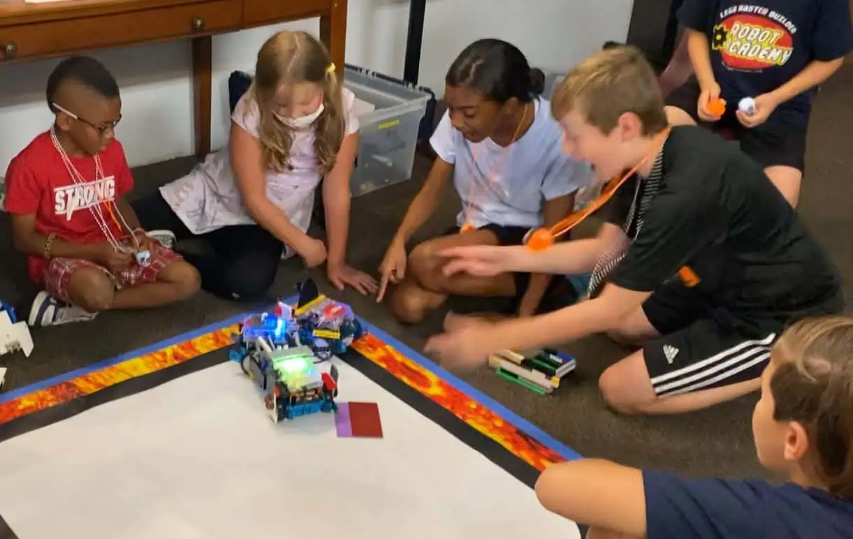 Read more about the article Sr. LEGO® Robotics & 3D Printing Camp for ages 8 to 13 | Morning | 5 Days: June 17-21, 2024 | 9:30 am to 12:30 pm | Reynoldsburg