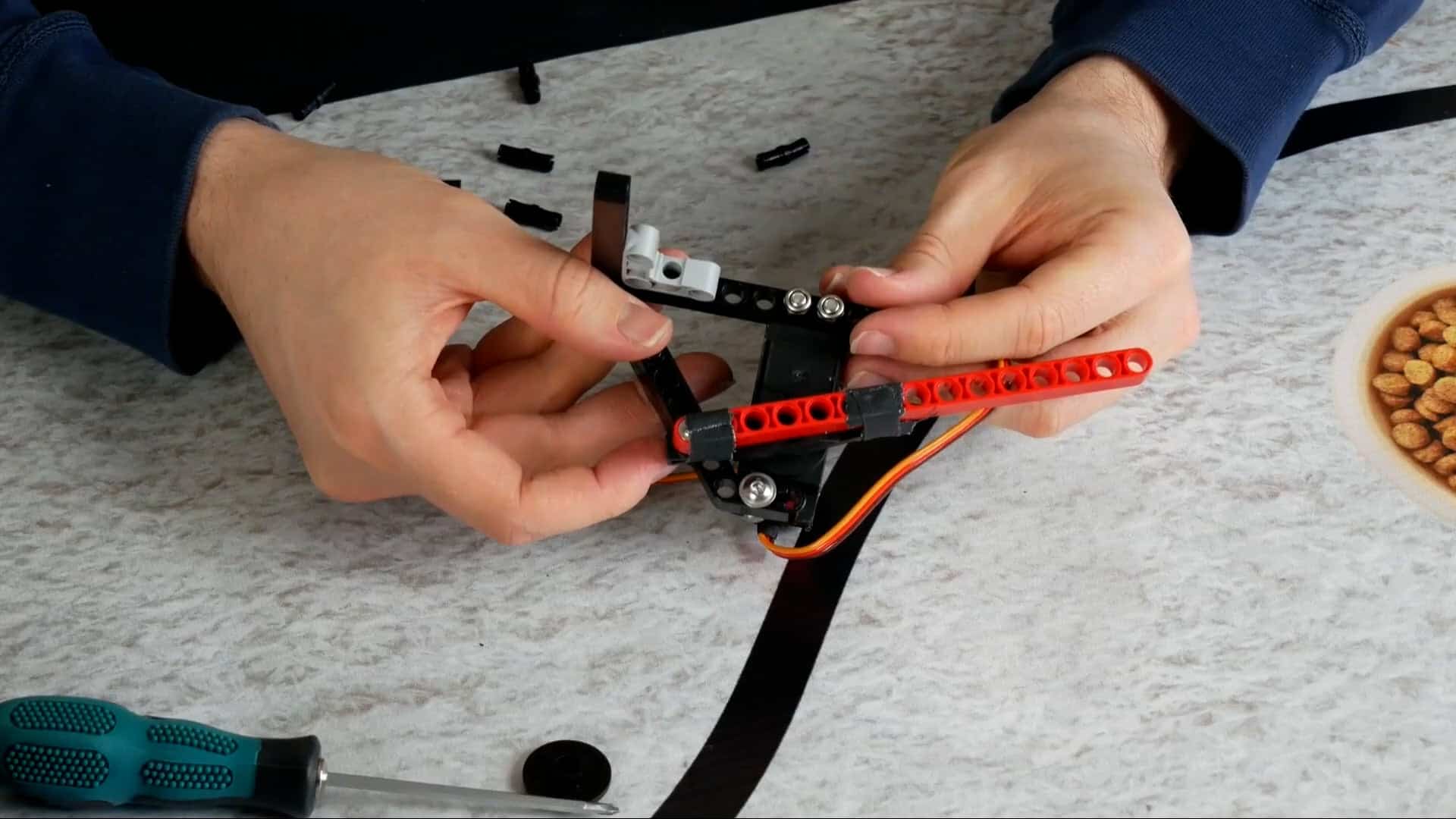 A2-B2 mBot2 LEGO Robot Arm attachment for customer version 2